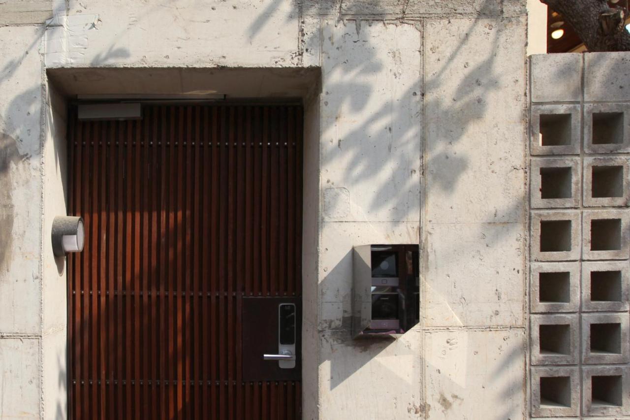 بيونجتايك Entire Apartment Or Single Rooms In Homegarden Park Near Camp Humprehys المظهر الخارجي الصورة