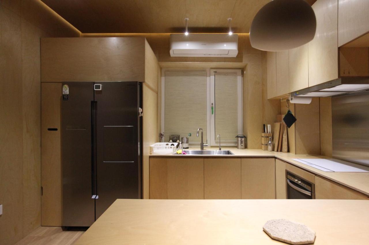 بيونجتايك Entire Apartment Or Single Rooms In Homegarden Park Near Camp Humprehys المظهر الخارجي الصورة
